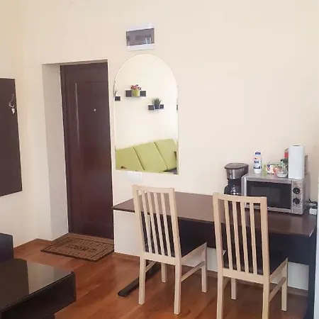 Cathlyn Apartmán