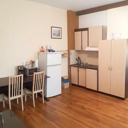 Cathlyn Apartament *